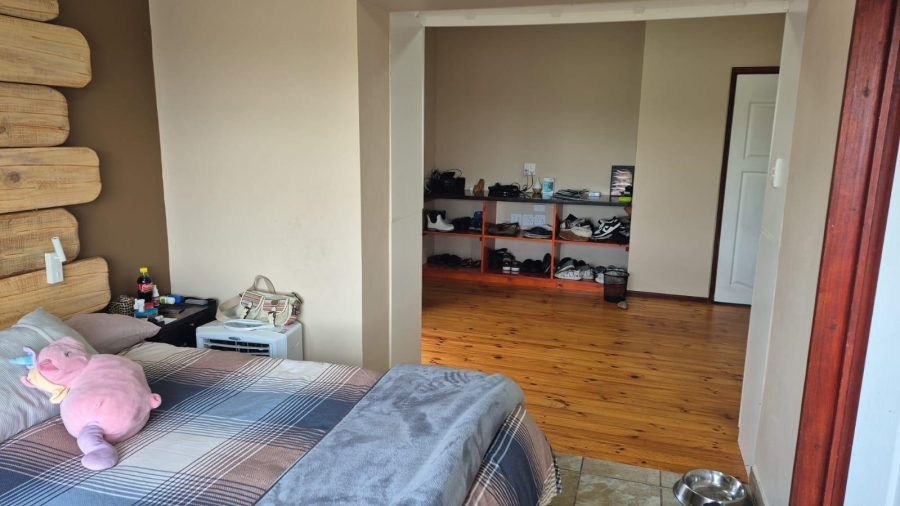 4 Bedroom Property for Sale in Mossel Bay Central Western Cape